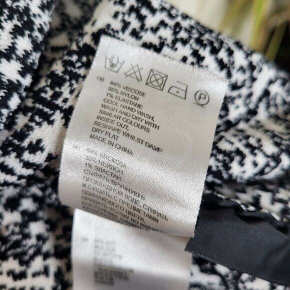 Reiss Long Sleeve Ballet Neckline Top - Abstract - Black Multi - Picture 6 of 10